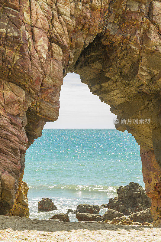 Pedra Furada，一个著名的石拱在Jericoacoara Jeriquaquara, Ceará州，巴西